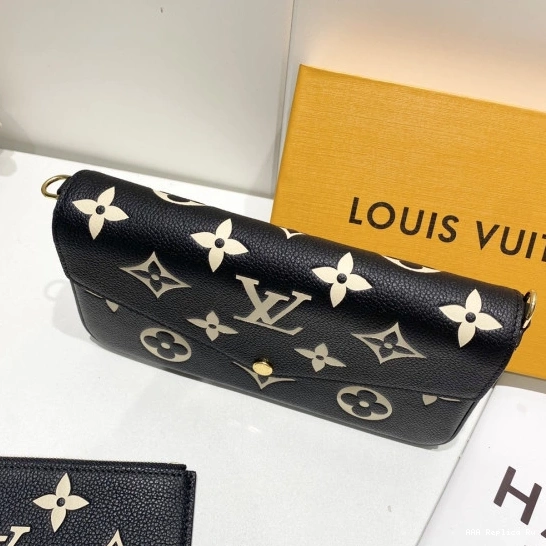 AAA Pruses Bags POCHETTE FÉLICIE LOUIS VUITTON 0822